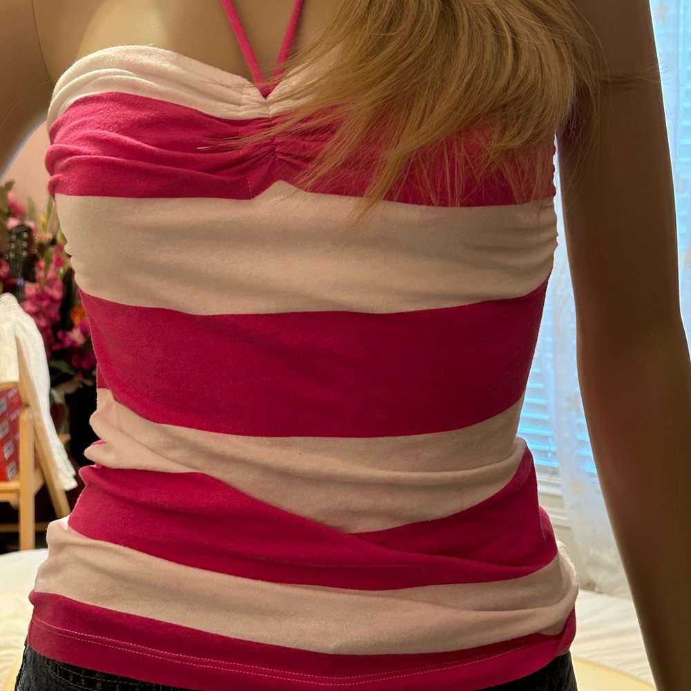 Pink & white tie-neck halter top.